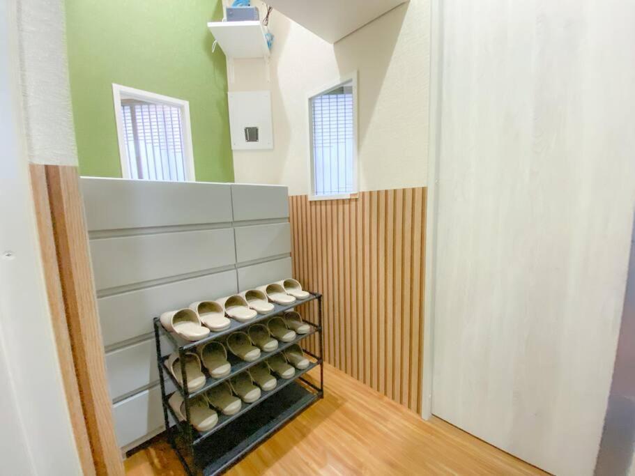 3F Guest House Netomari 西九条駅から徒歩2分 أوساكا المظهر الخارجي الصورة